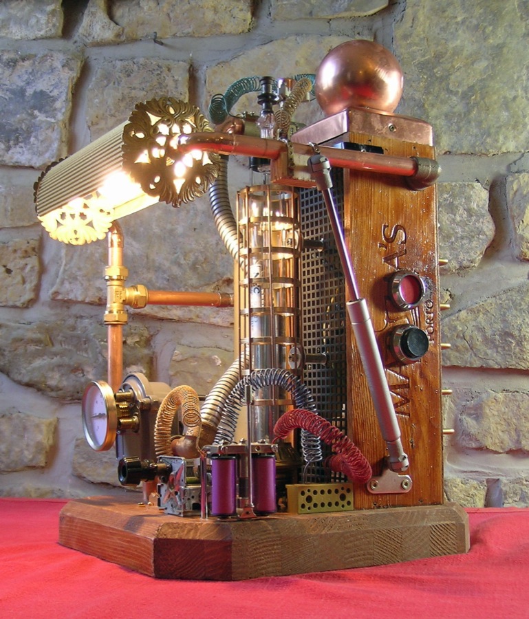 Steampunk Lamp 9_1875_900.jpg